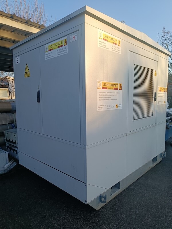 Abbildung einer Trafostation der Licht und Kraft